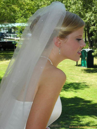 beautiful-bride-walking-in-wedding-day-1